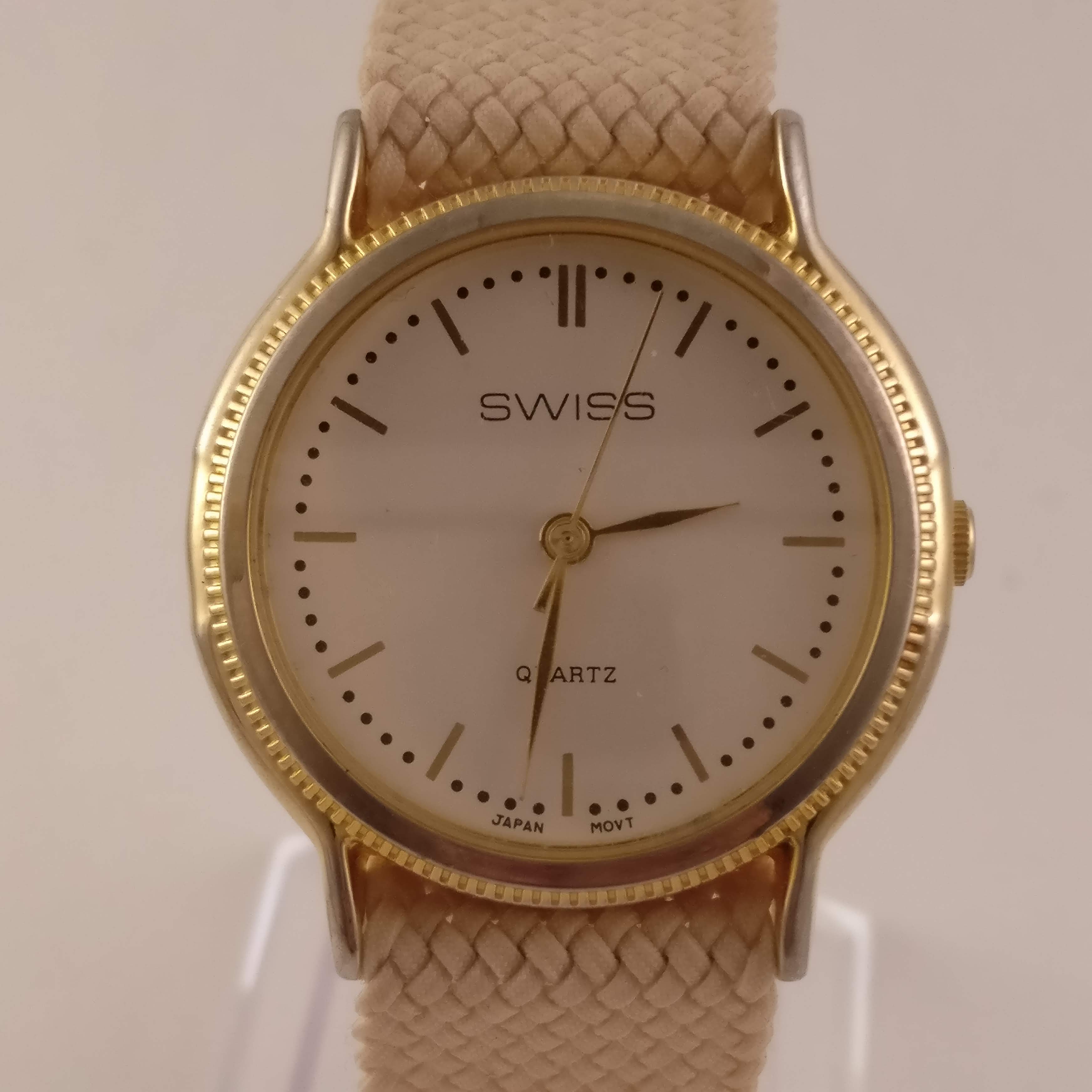 Swiss Dames Horloge, Voorkant