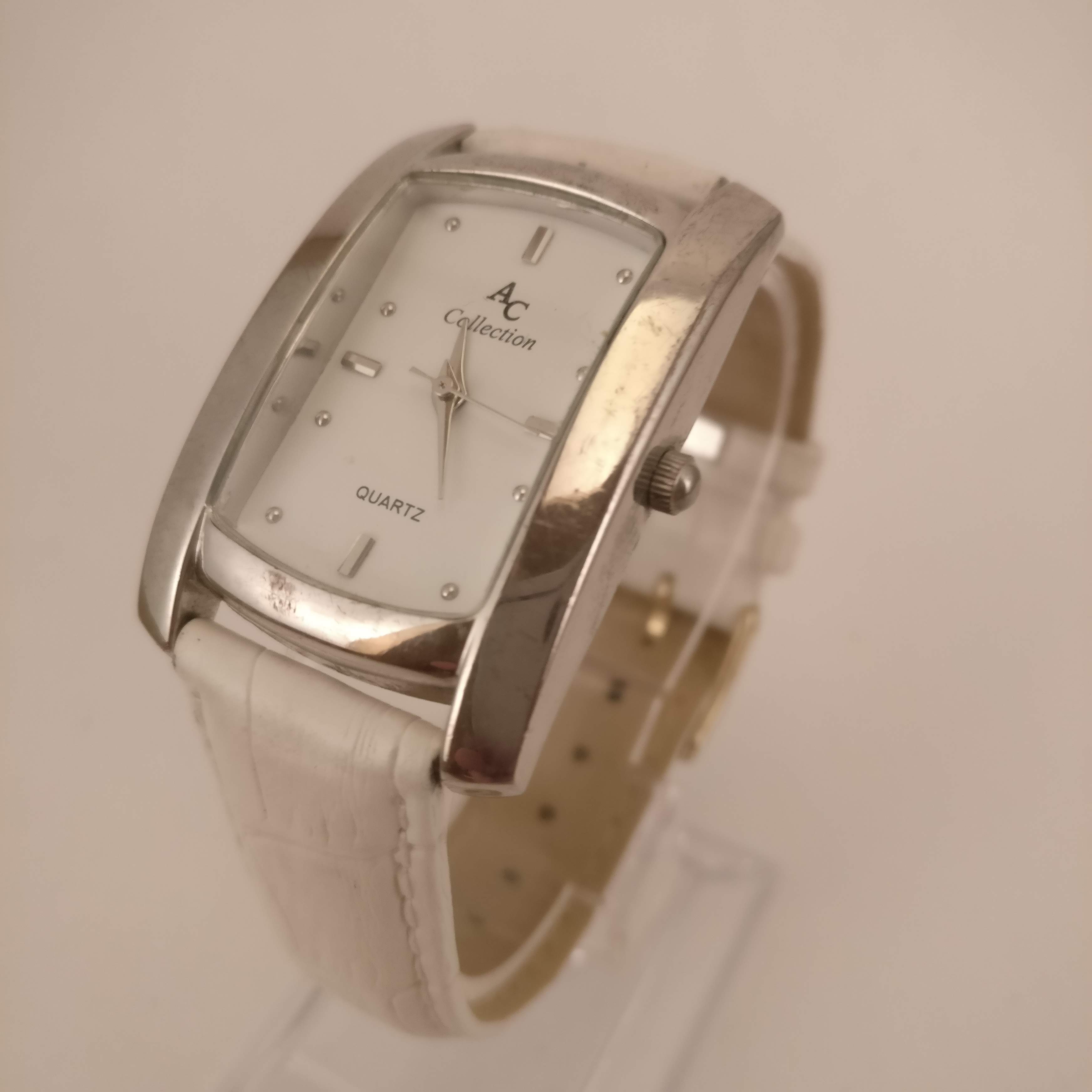 AC Collection Dames Horloge, Rechterkant
