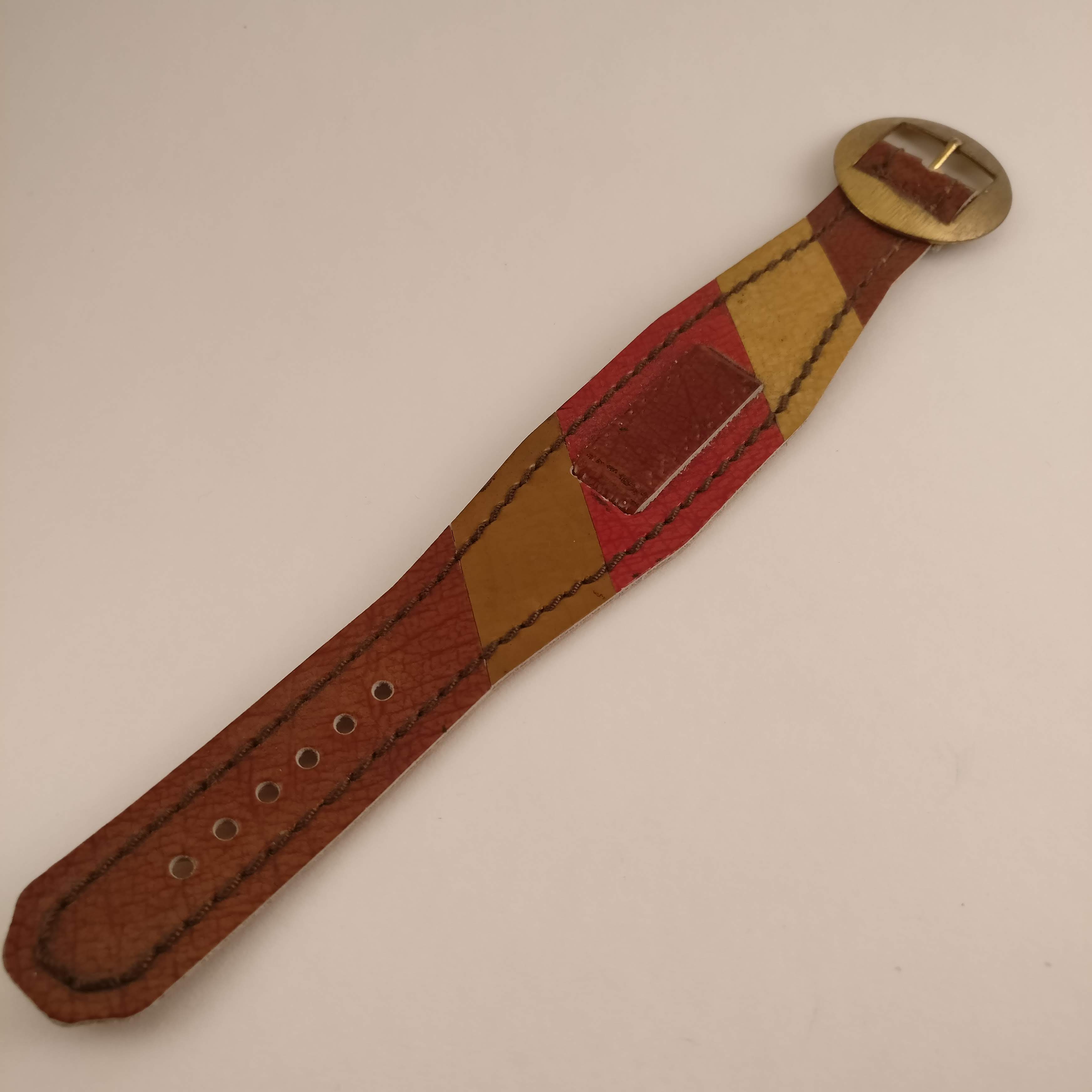 Beige, bruin, rode band, special gesp, 12 mm