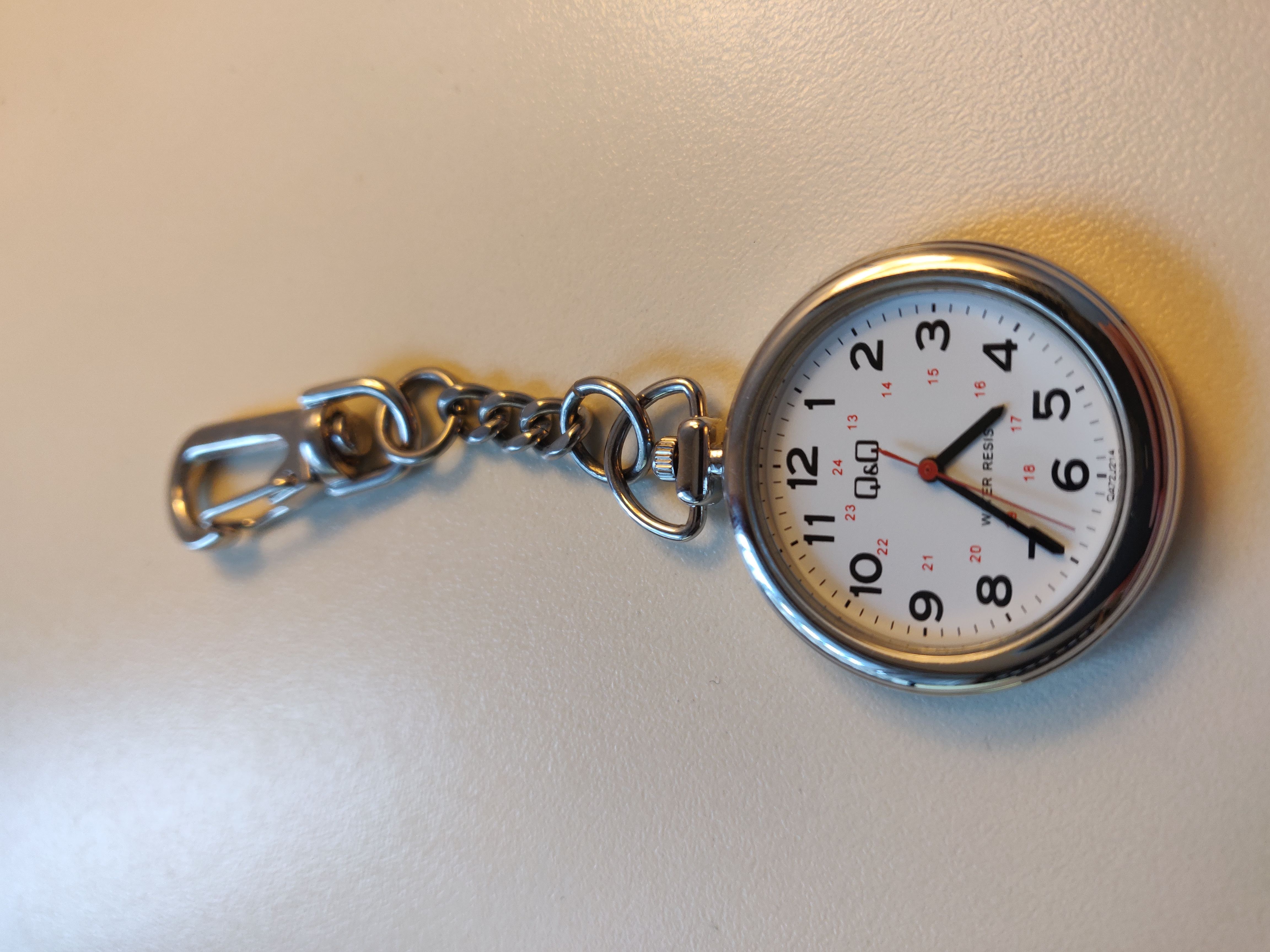 Q & Q Klassiek Verpleegsters Horloge met clip