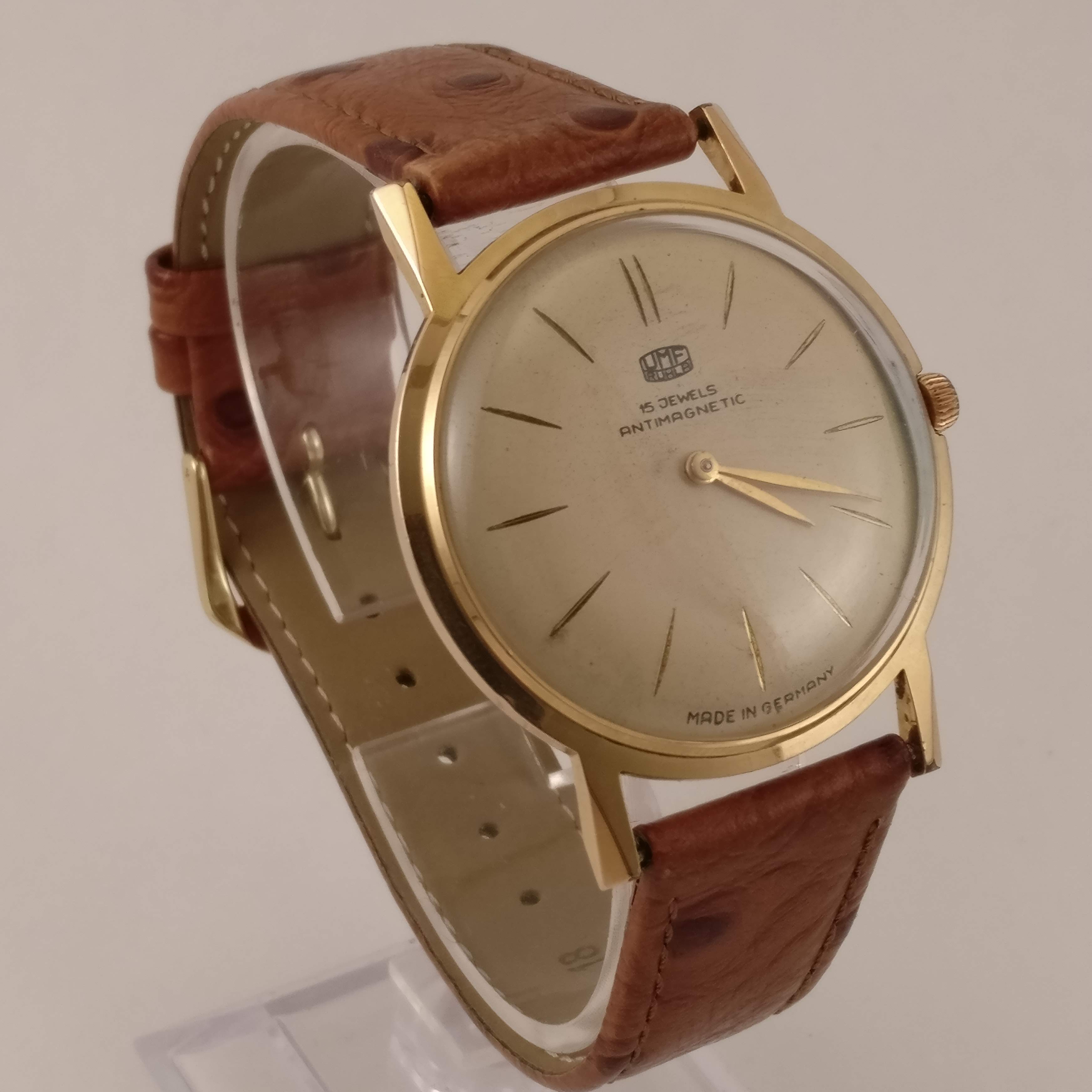 UMF Gouden Vintage Heren Horloge,  20 micron Goud, Linkerkant