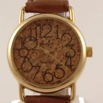 Dames Horloge, Wijzerplaat van Kurk, Voorkant