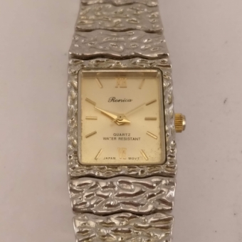Ronica Dames Horloge, Voorkant