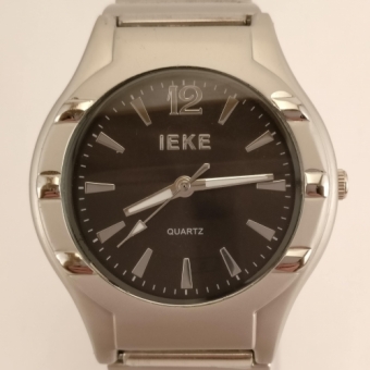 Ieke Heren Horloge, Voorkant