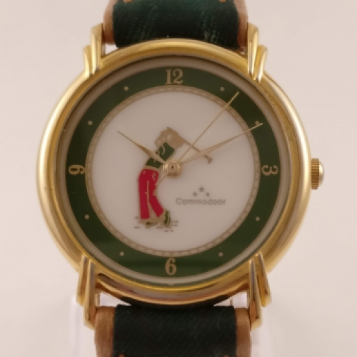 Golf Horloge, Voorkant