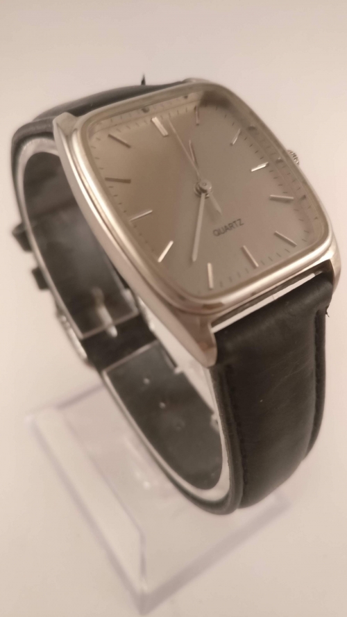 Heren Horloge, Grijze wijzerplaat, Linkerkant
