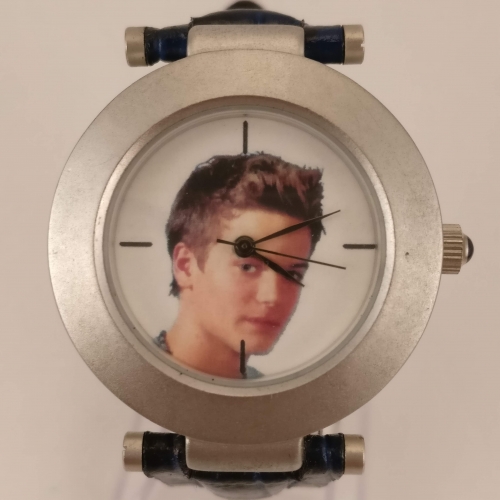 Jim Bakkum Horloge, Voorkant