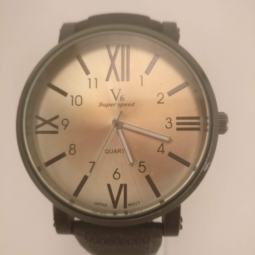V6 Oversized Heren Horloge, Voorkant