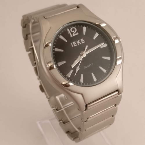 Ieke Heren Horloge, Linkerkant