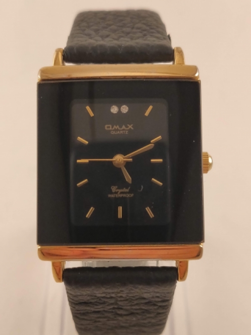 QMAX Rechthoekig Dames Horloge, Zwart met Goud